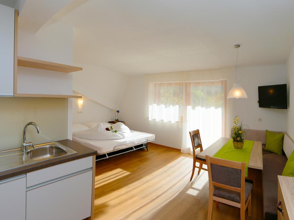 Garni Appartement Alpenresidence Cadipietra Room photo