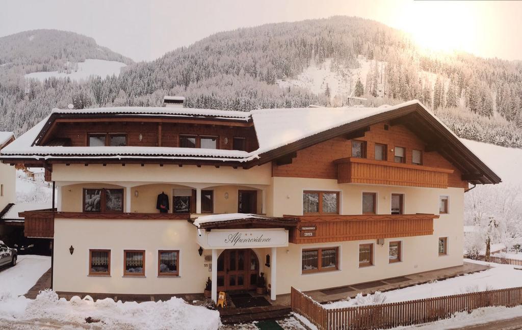 Garni Appartement Alpenresidence Cadipietra Exterior photo