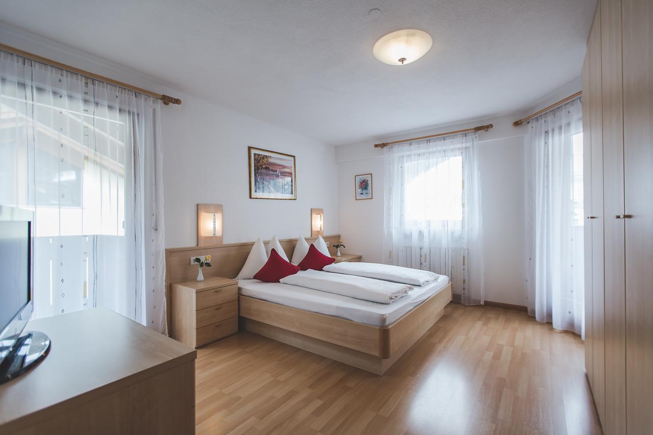 Garni Appartement Alpenresidence Cadipietra Exterior photo